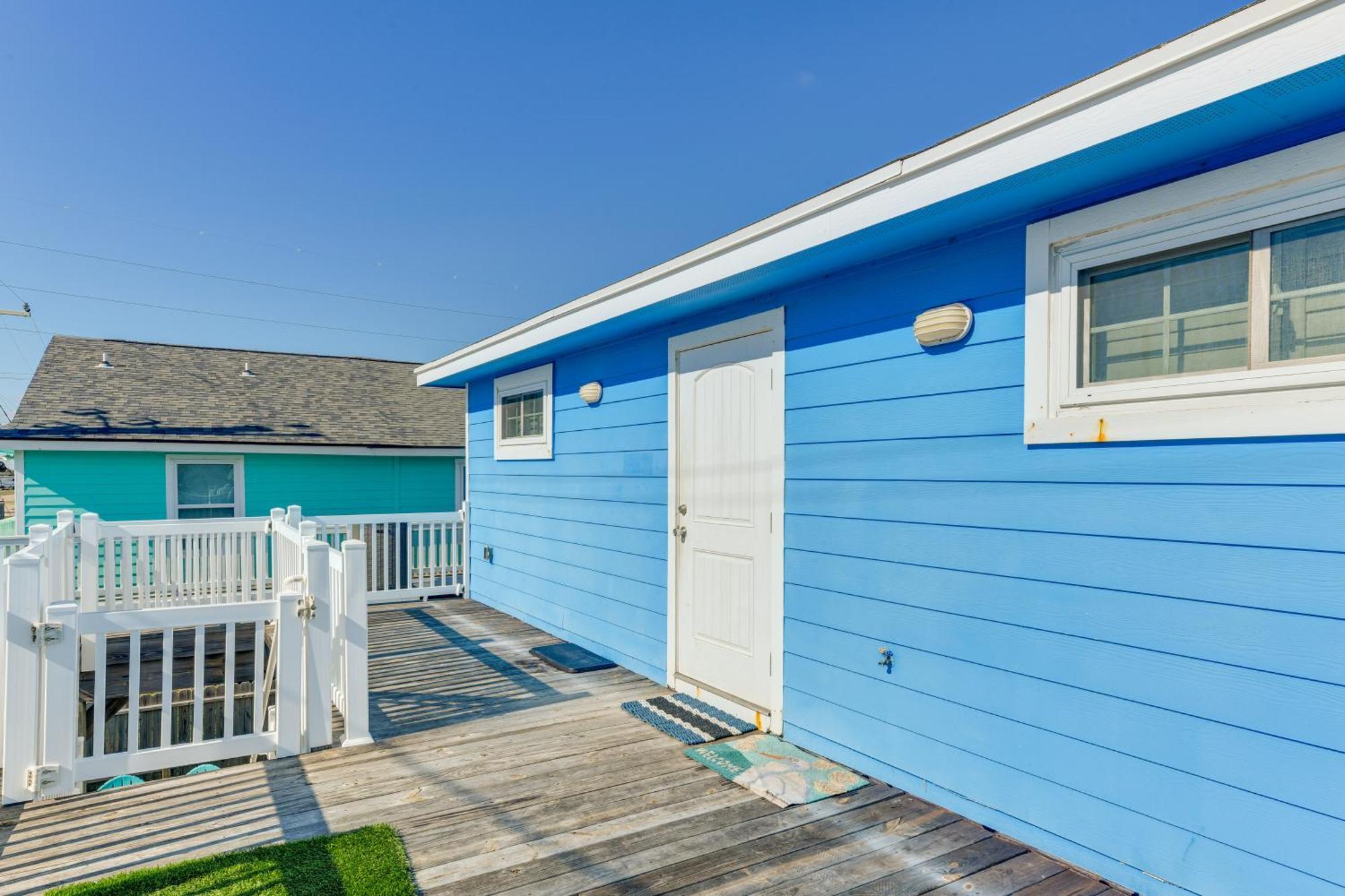 Trendy Port Aransas Home With Private Pool And Deck! Exterior foto